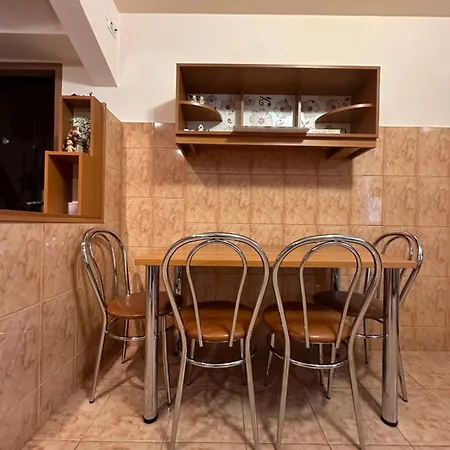 Tam House *